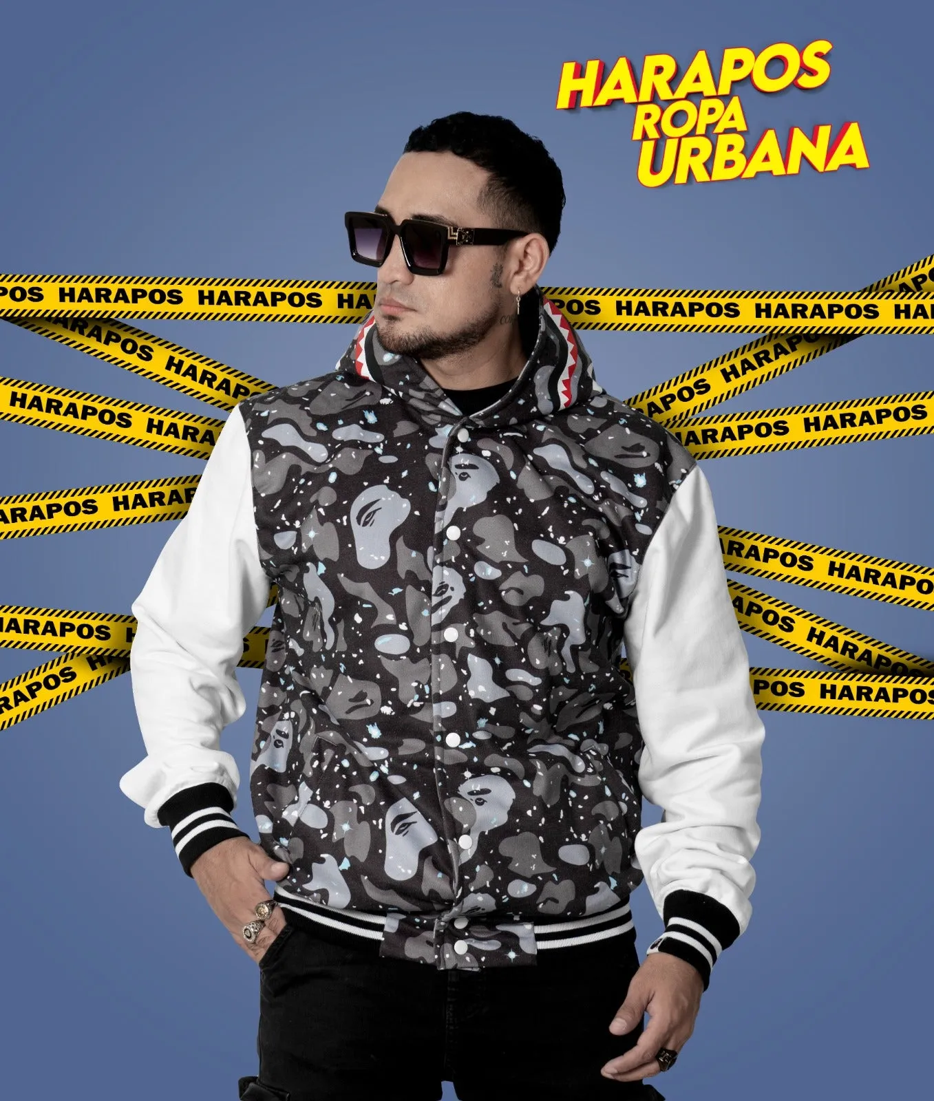 Chaqueta bape universitaria negro camuflado mangas blancas