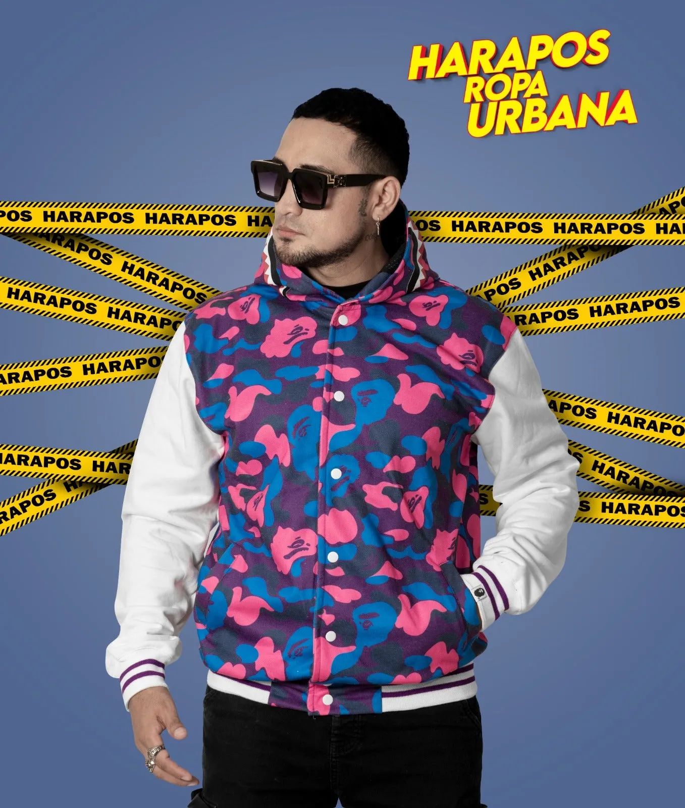 Chaqueta bape universitaria rosa camuflado mangas blancas