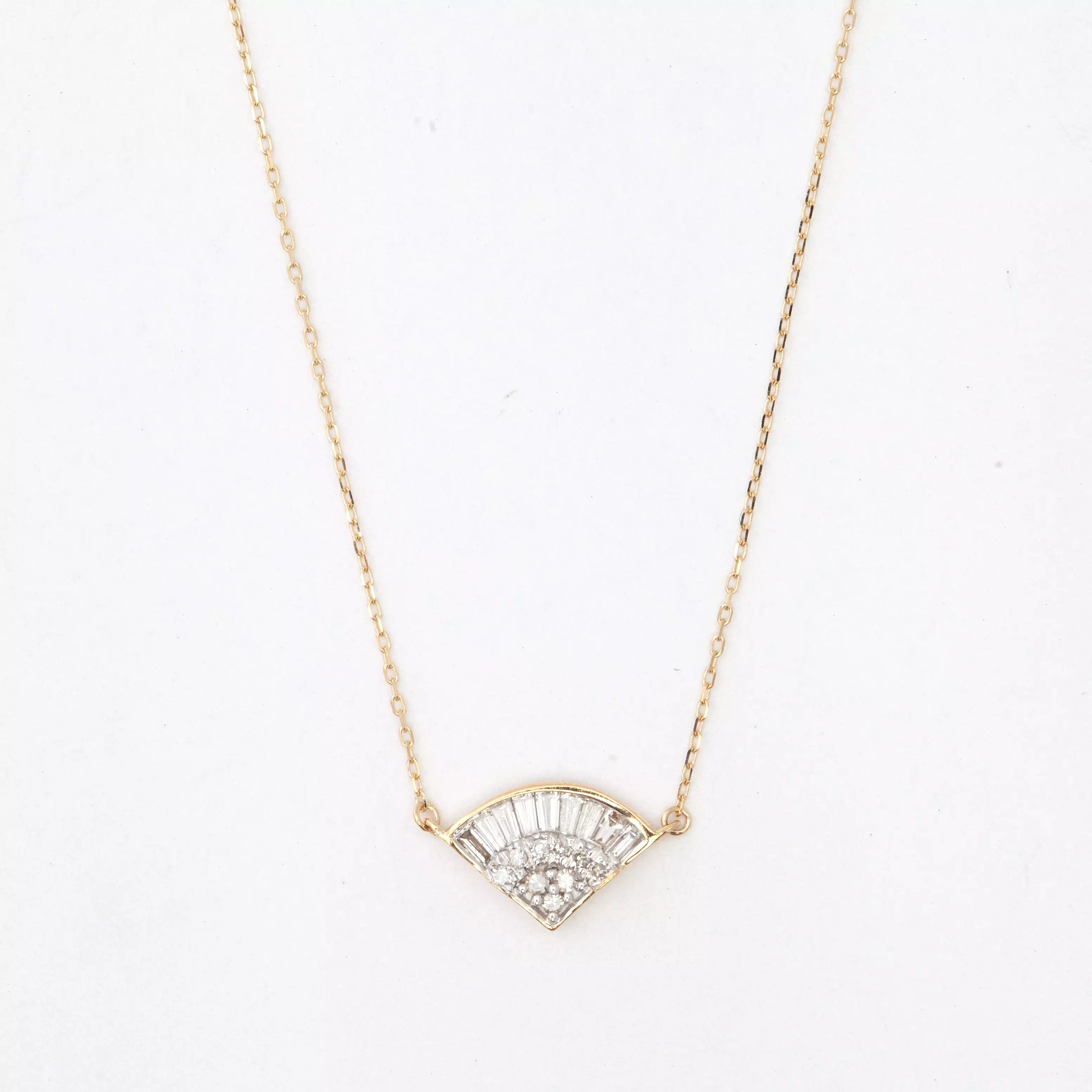 Deco Baguette Fan Necklace