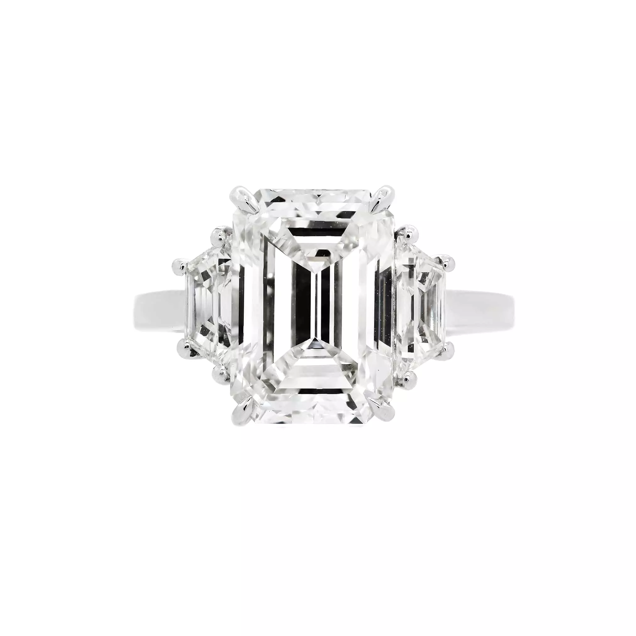 Emerald Cut Diamond Engagement Rings