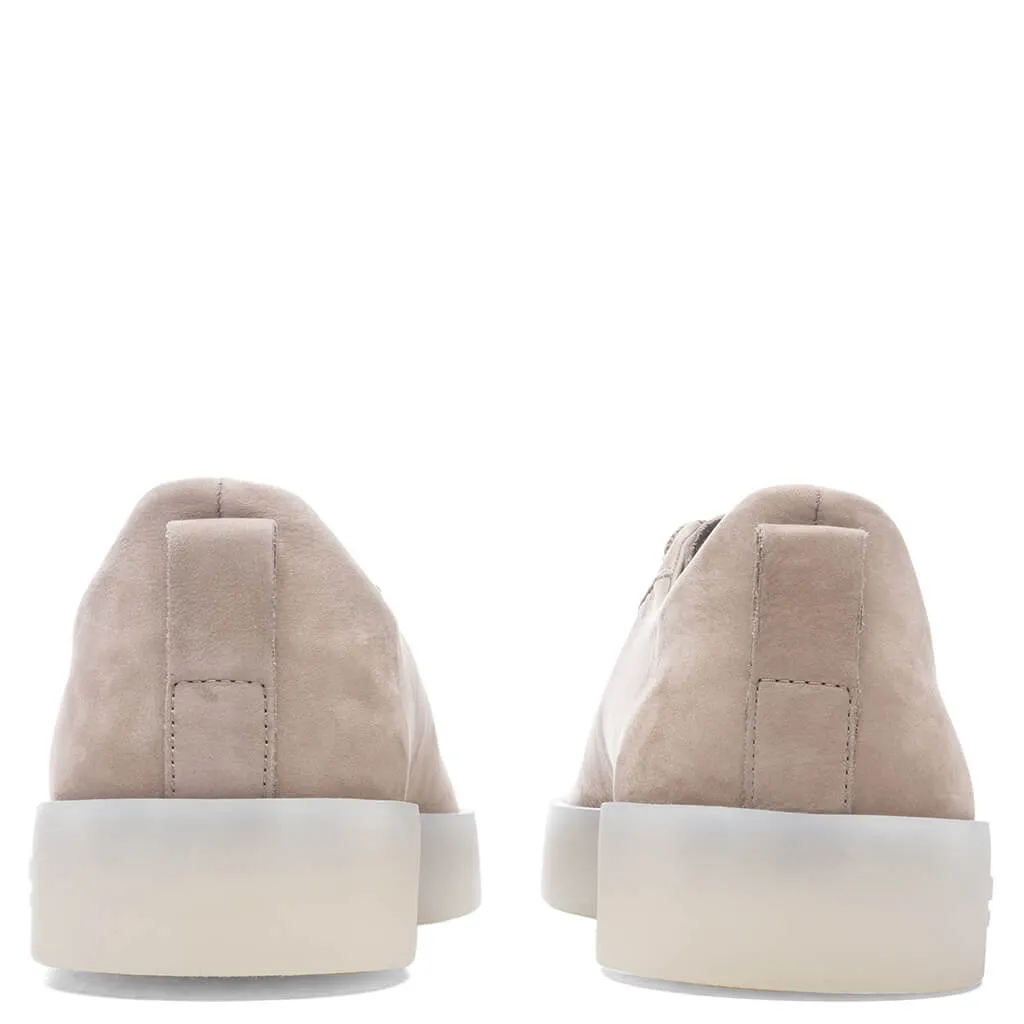 Essentials Tennis Low - Warm Taupe