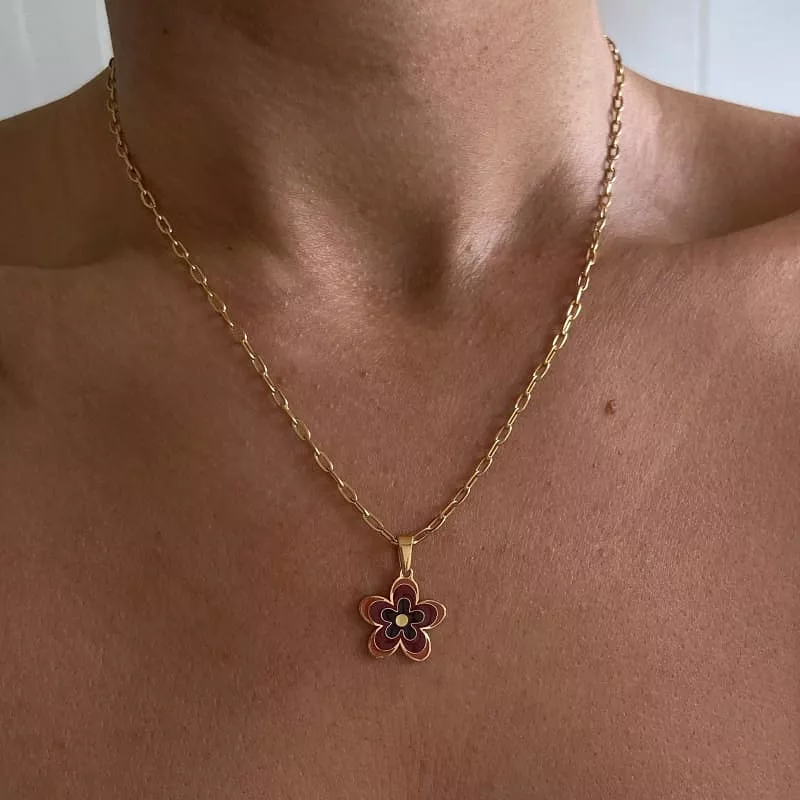 Gold Chain Flower Pendant Necklace