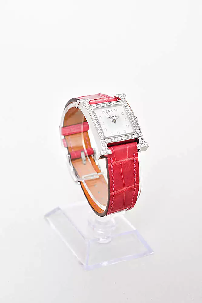 Hermes Pink Alligator Leather Diamond Heure Small Model H Jeu Watch