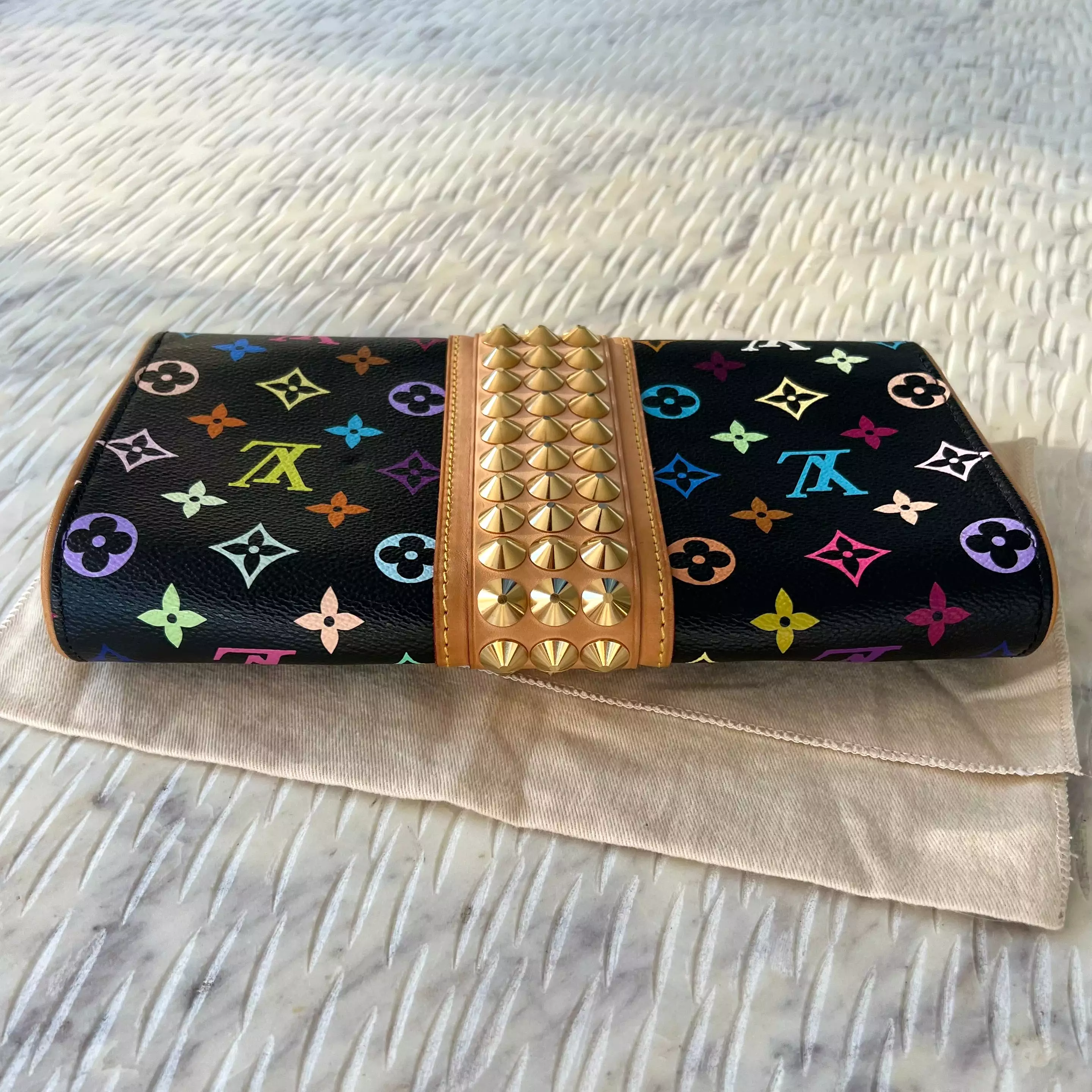 Louis Vuitton Courtenay Clutch