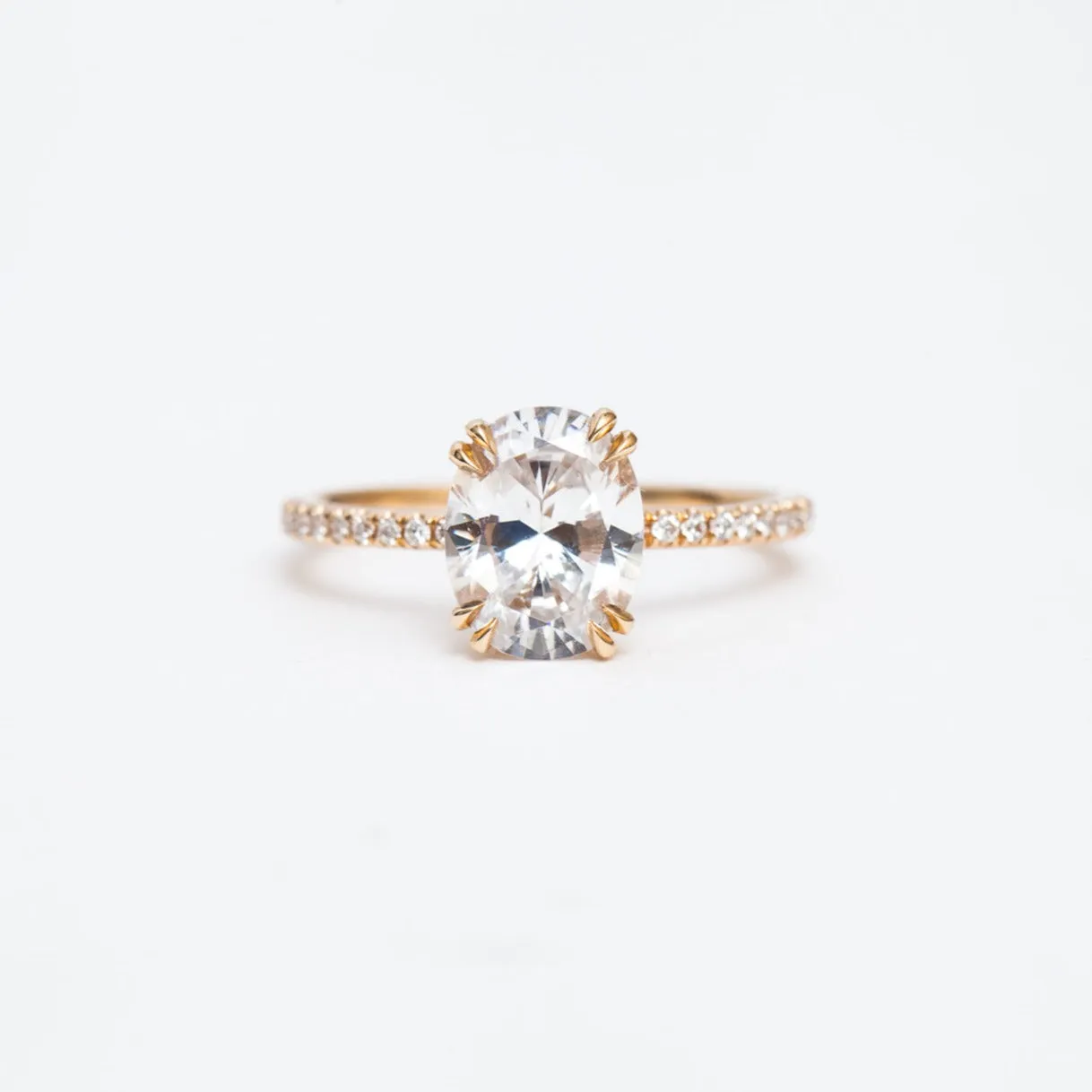 Oval Eleonore Delicate Pavé Ring